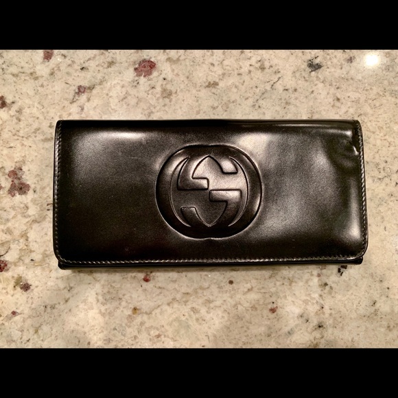gucci patent leather wallet